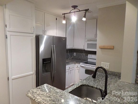 2nd image of 1109 E Morehead St APT 10