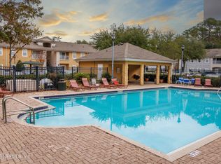 6070 MAGGIES Circle #105, Jacksonville, FL 32244