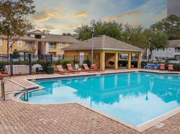 6070 MAGGIES Circle #105, Jacksonville, FL 32244