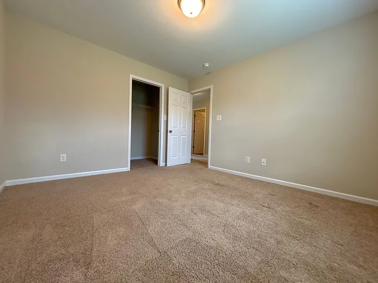 202 Prism Ct — Photo 23