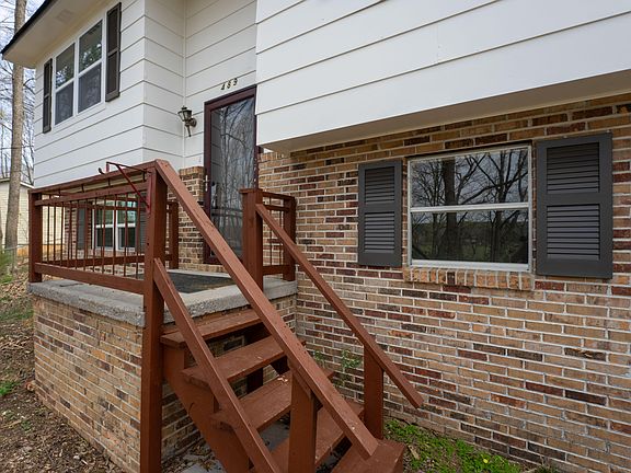3rd image of 489 Moore Cir NE
