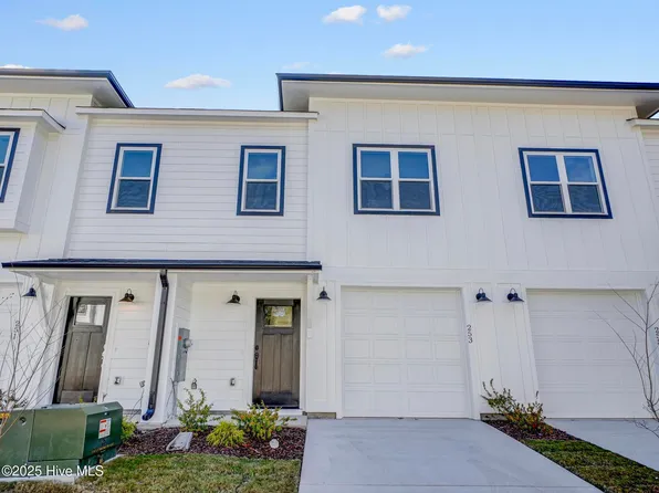 253 Townhome Lane #253, Southern Pines, NC 28387