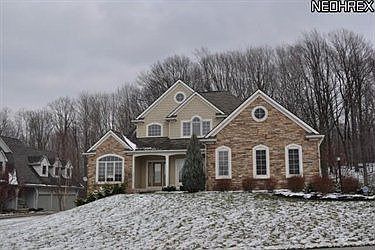 5th image of 9045 Ledgemont Dr