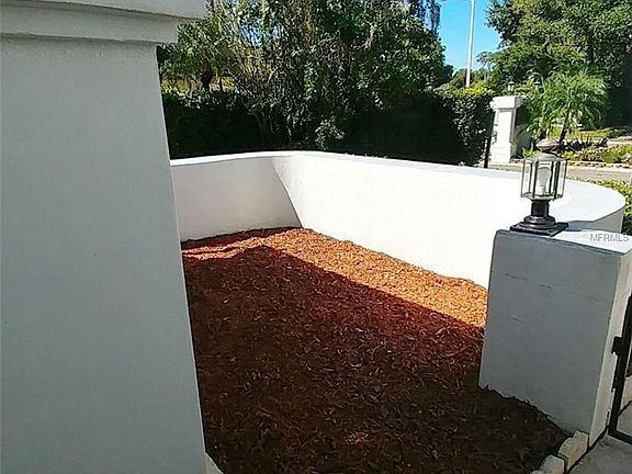 3rd image of 4102 Brentwood Park Cir