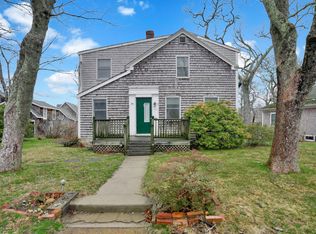 119 N William St, Tisbury, MA 02568