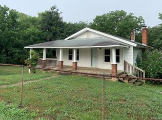 54 Pelzer St, Asheville, NC 28804