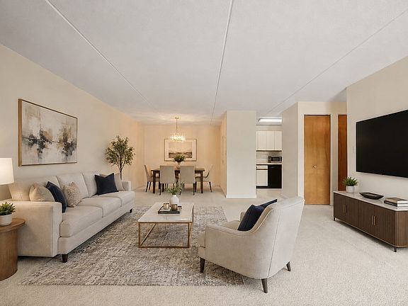 5th image of 100 High St APT 206
