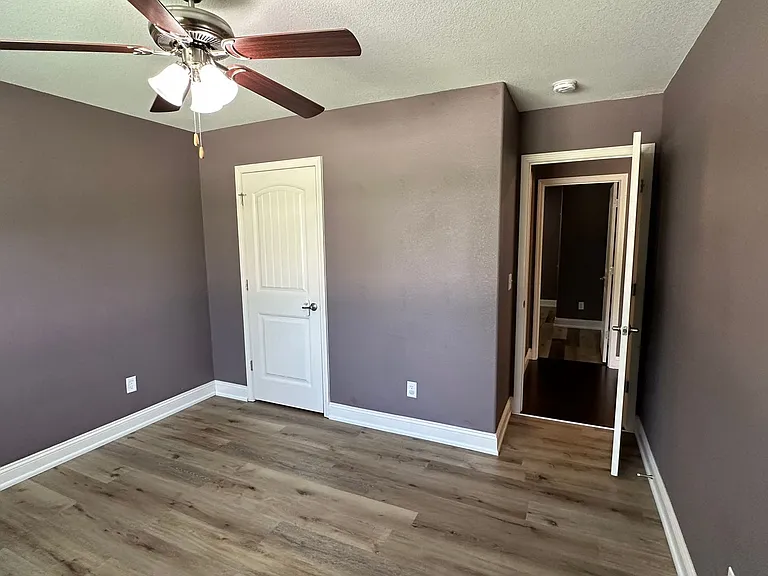 333 Lyle Curtis Cir — Photo 48