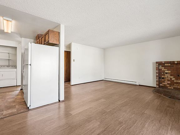 4th image of 612-614 A St #860
