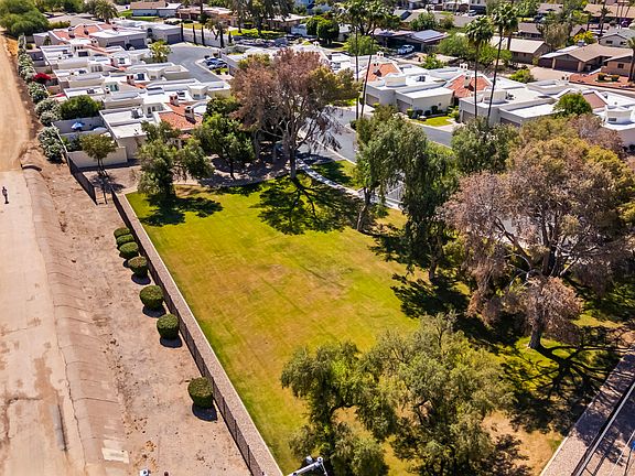 4th image of 805 E CORTE ORO Street