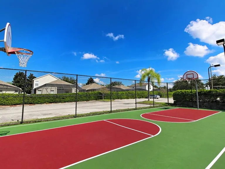 Silver Palm Dr — Photo 34