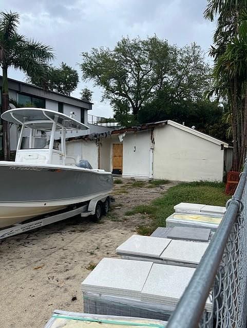 2nd image of 1109 SE 9th Street