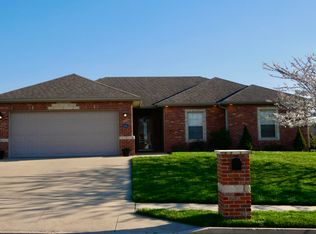 106 Copper Mountain Dr, Columbia, MO 65202