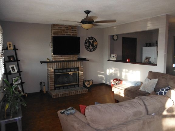 2nd image of 2400 Melencamp Ave