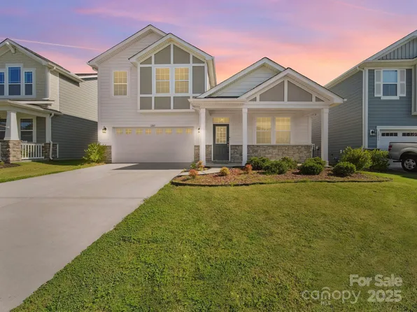 1207 Laggan Ln, Indian Trail, NC 28079
