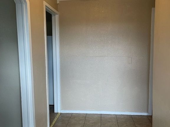 2nd image of 2607 Alamo Dr