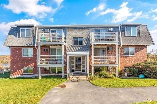 3rd image of 145 Essex Ave APT 516