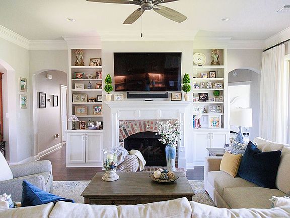 4th image of 1117 Calle Lago Ct