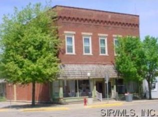 501 N Main St, Saint Elmo, IL 62458