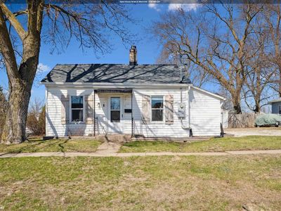 907 E Monroe St, Mount Pleasant, IA, 52641