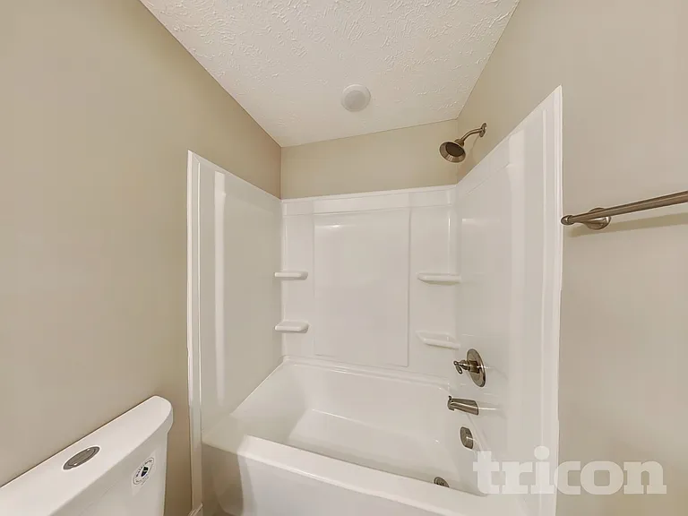 184 Fieldstone Ln — Photo 12