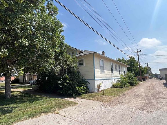 2nd image of 517 N Walnut