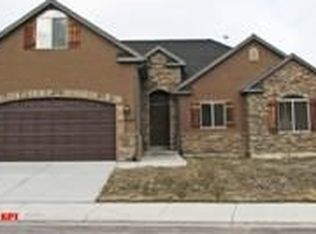 3727 E Clubhouse Ln, Eagle Mountain, UT 84005