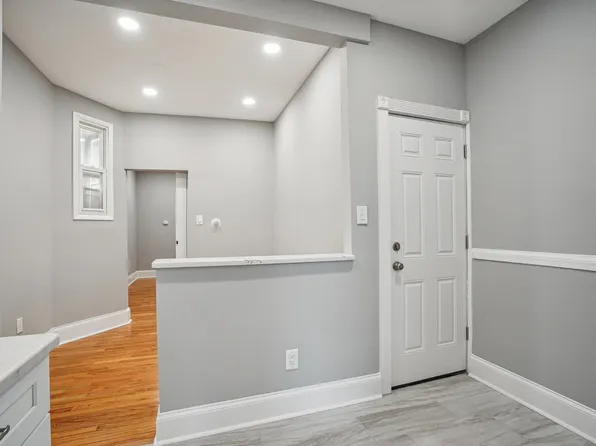 198 Griffith Street image 5 of 15