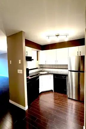 2nd image of 888 Pacific St #1005
