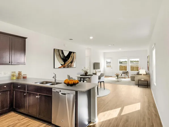 5912 Eden Dr, Austin, TX 78747