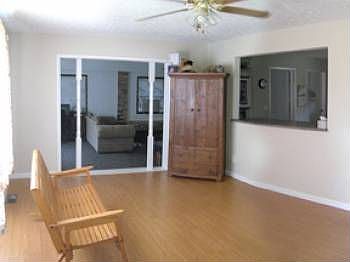 4th image of 628 Mt Laurel Dr
