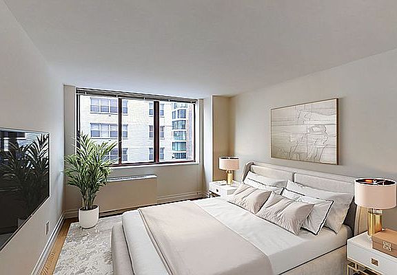 5th image of 260 W 52nd St APT 10J