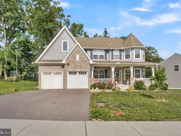 4555 Lark Meadows Dr, Mechanicsburg, PA 17055