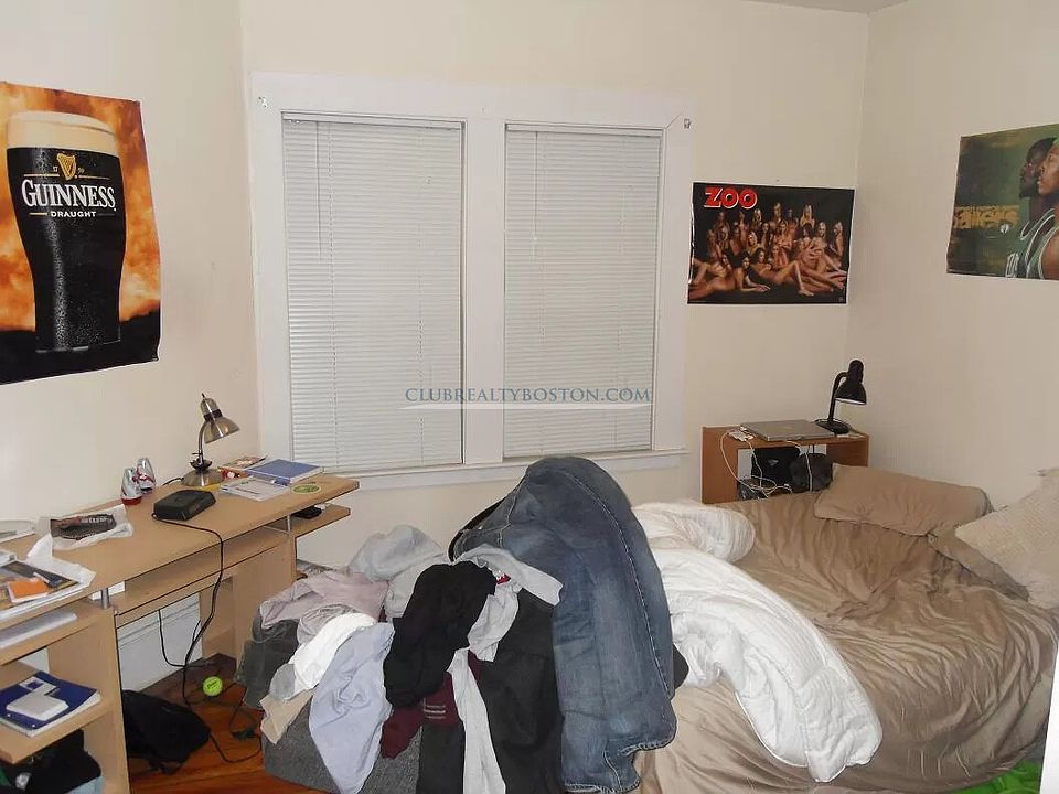 2nd image of 127 Brook St #1