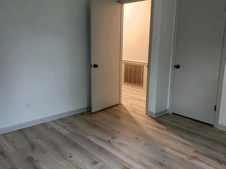 2546 Ardsley Dr — Photo 6