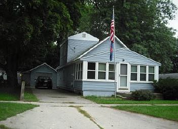3rd image of 326 Janet St SE