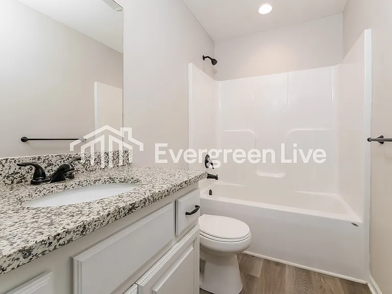 900 SW Chickadee Dr — Photo 10