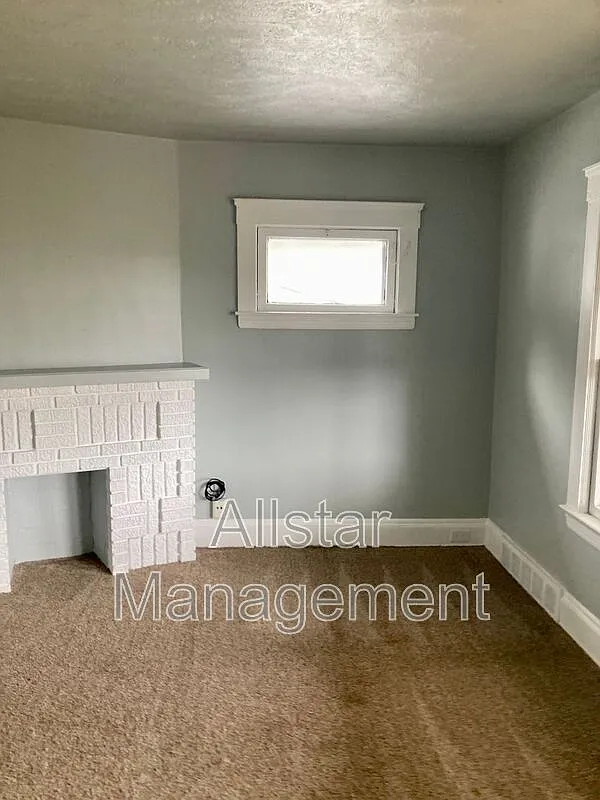 2 bed, 1.0 bath, 1000 sqft, $1,100 — Photo 3