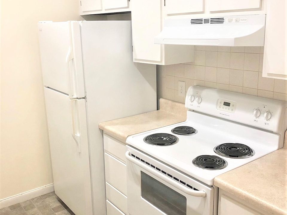 1st image of 150 41st Ave N APT 101