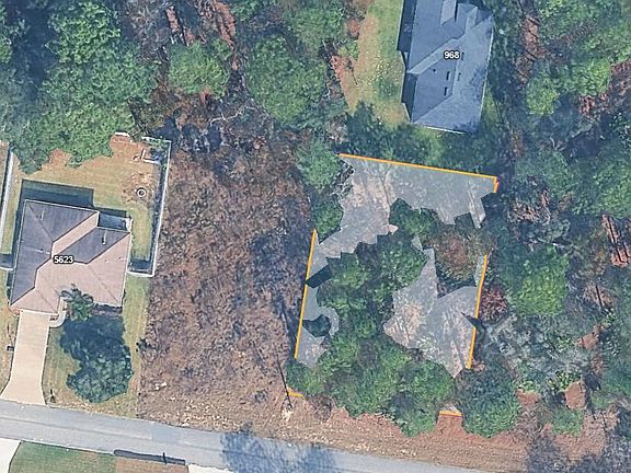 4th image of 5777 N SUMMERFIELD Point