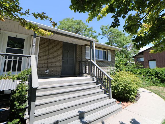 2nd image of 667 E Kings Ln Unit 2