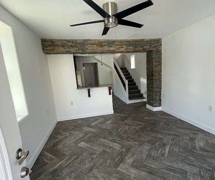 829 Reynolds Ave — Photo 4