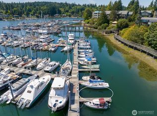 141 Parfitt Way SW #M-10, Bainbridge Island, WA