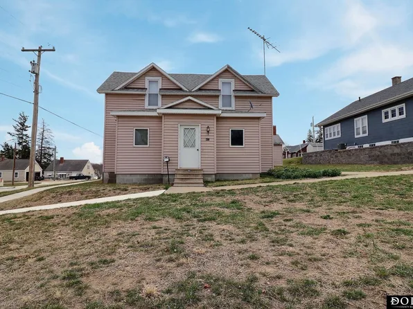411 Pine St, Clarkson, NE 68629