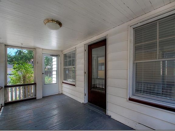 3rd image of 3694 Melbourne Ave