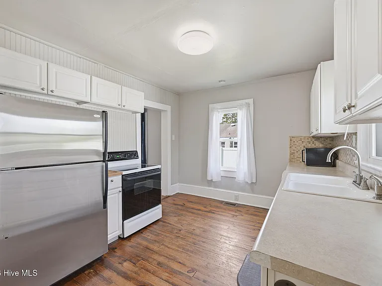 1304 Stallings Pkwy — Photo 9