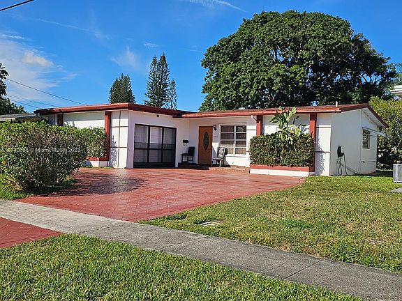 3rd image of 8681 NW 26th Pl