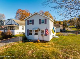 1184 River Rd, Troy, NY 12182