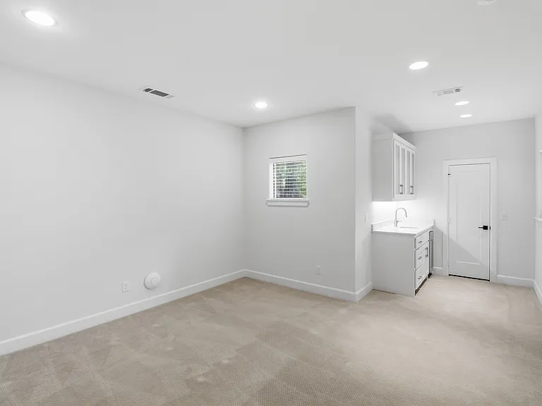 6431 Del Norte Ln — Photo 11