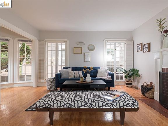 4th image of 6056 Majestic Ave